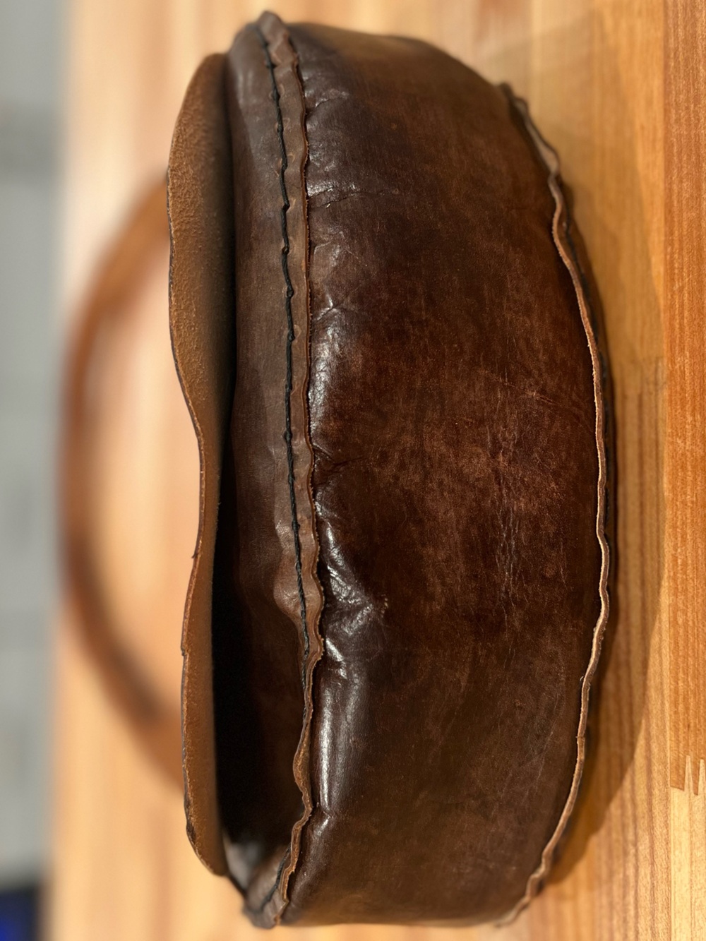 ๐นHand-Tooled Brown Leather Red Rose Saddle Shoulder Bag Western Boho Vintage - Picture 6 of 7